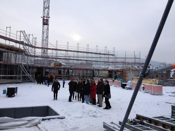 Intendanz's tweet photo. Bei sibirischen Temperaturen haben wir 2 Führungen mit je drei Gruppen und total über 120 Personen durchgeführt. http://t.co/5AC4JIYn