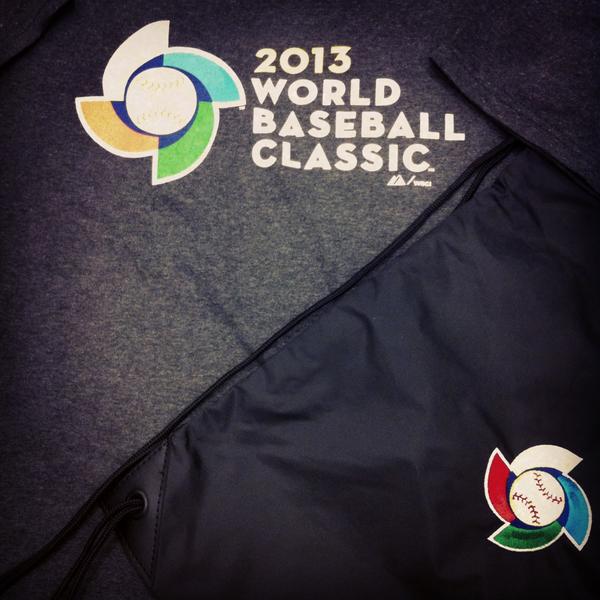 WBCBaseball's tweet photo. Followers to RETWEET are eligible to win the official 2013 #WBClassic T-shirt and backpack. http://t.co/tXQwEine