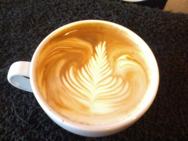 tipexxed's tweet photo. The artwork of my son-in-law @PFitzg3rald #latteart http://t.co/UkTXZ2pg via @crochetpretties