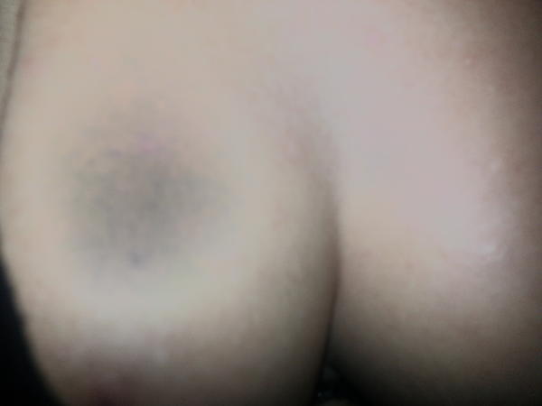 anadeleon1984's tweet photo. ¿culo o tetas?@laurasanchezm7 @saragamoreno http://t.co/AaS1Oikb