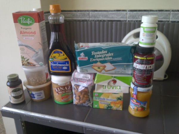 lucimor_'s tweet photo. Enero!! Dieta!! http://t.co/xwaumjN6