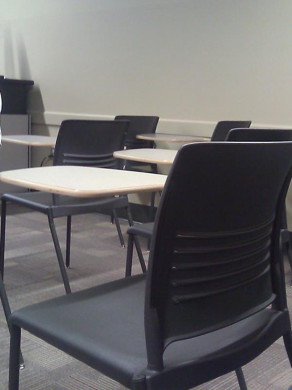 RT ‏<a href="/KDx17/">Noga messier</a> All my girlfriends are in the same class! Uh oh.. #Teoing