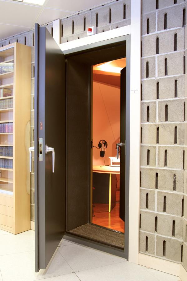 Acusticarte's tweet photo. Porta acustica certificata. Modello RS3, RW=51dB. http://t.co/3mmOkjuf