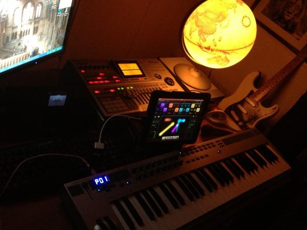 SpookyZoo's tweet photo. @AudiobusApp @DrumJamApp @YonacSoftware @korg_iapps @elephantcandy @loopyapp fun fun fun..thank you for your cameos! :D http://t.co/GH5vMrZW