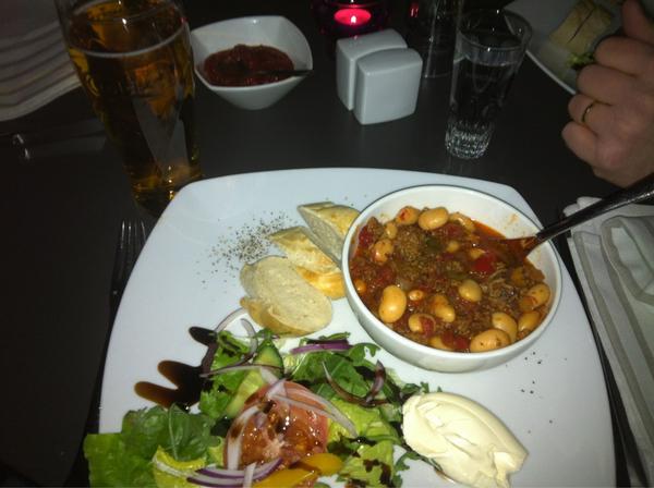 Heerlijke tocht vandaag. Veel gezien en heerlijk koud -30. Nu in het hotel aan de Chili con carne. Wat een afsluiting.