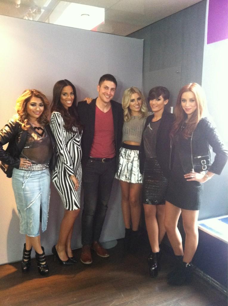 Galería: Todas las fotos de The Saturdays  - Página 20 BA1e_sZCAAEWq4c