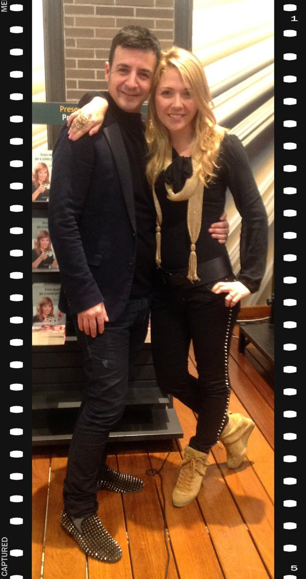 rabarus's tweet image. pero que gapoos estem amb @winesandthecity a la presentació del llibre de @CarniceroMarta