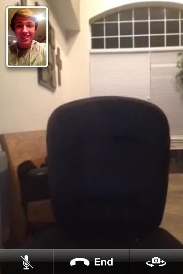cuddism_'s tweet photo. FaceTime #Teoing http://t.co/YQpingPQ