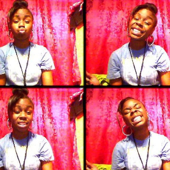_Larry_J's tweet photo. - Im Sick Af .. But Still Smiling. #SupremeBitch , http://t.co/LgH1hRtb