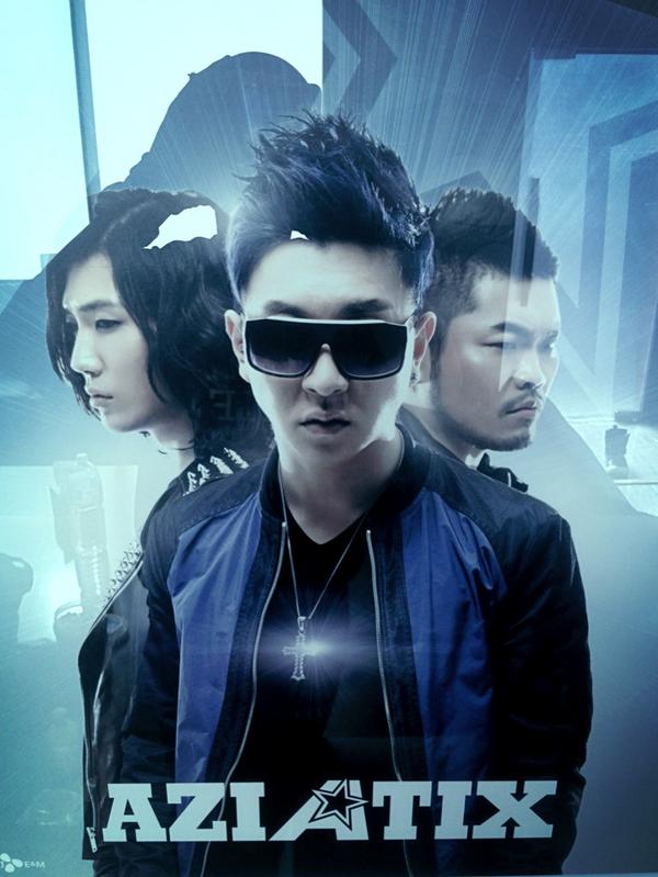 VanNessVanWu's tweet photo. At ASTAR waiting for his royal Jaeness to come... Ahem* @jacey714 http://t.co/ZdVJixye
