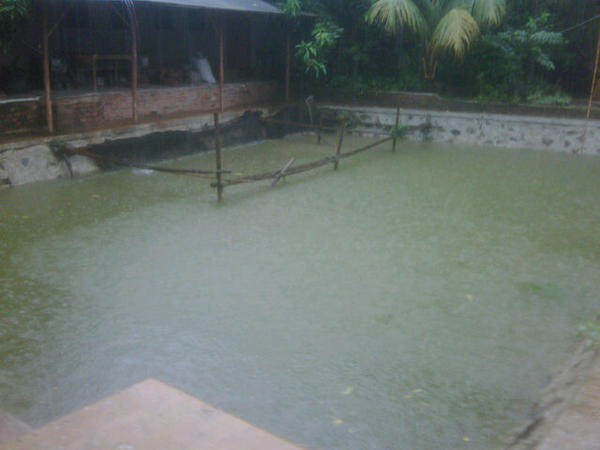 Suasana di kolam penampungan air Sinuraya Public Institute/Riong Agro Surya