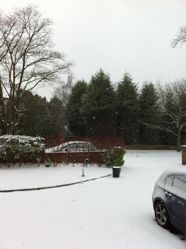 msmith110311's tweet photo. Bromley #uksnow http://t.co/ra6bkoy3