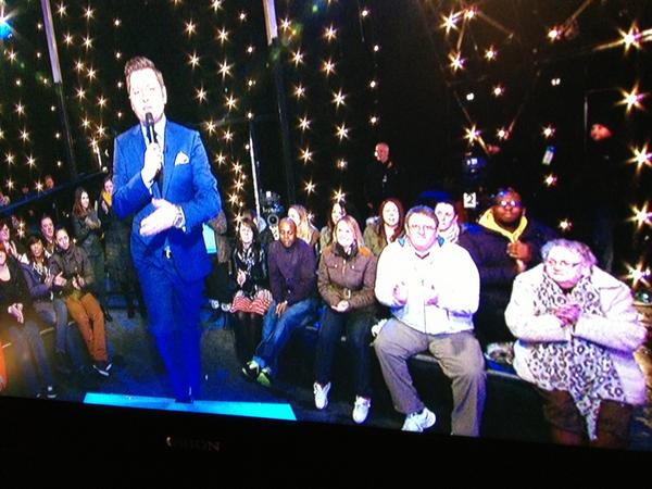 mfarn55's tweet image. Can't believe @chloeking6 went back for a 2nd live eviction #bottomright #cbb