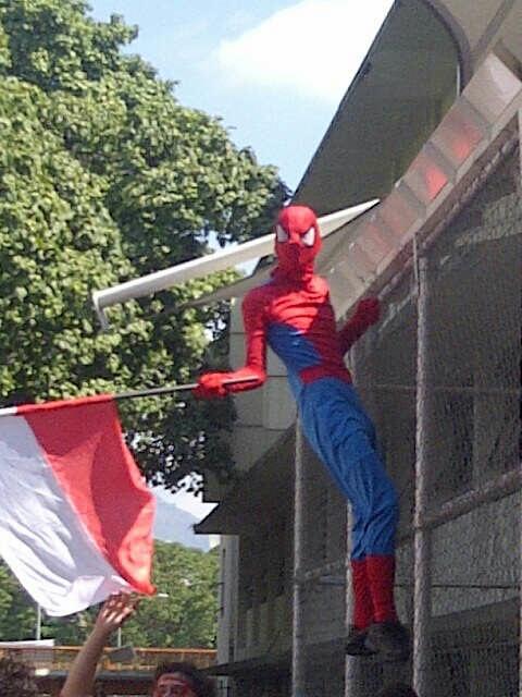 RONsendo's tweet photo. Gracias @promo8666 por haberme dado el dia mas epico de mi vida. Mañana a ganarles a esos pelabolas http://t.co/8HQFpJCd