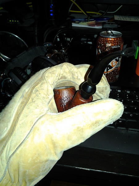 ryanrumpel's tweet photo. @andrewstogi Left Mitten w/ a Capri Bent. http://t.co/3bAJmlVH