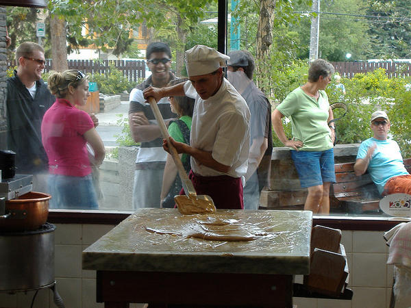 EnjoyBanff's tweet image. Why We Love #Banff | Reason 7 | Watching chocolate being made at The Fudgery (and eating said chocolate)