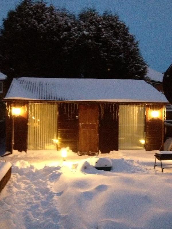 shellies72's tweet photo. Fire on fancy a drink in our @lifehouse? @Sarvo22 @LifehouseEurope @love_lifehouse??? http://t.co/wMb3HdUZ