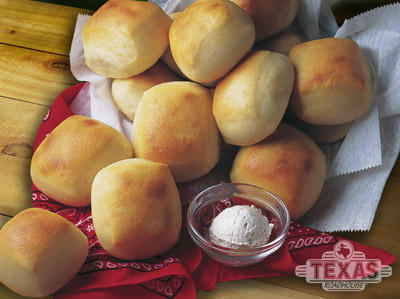 texasroadhouse's tweet photo. What are you doing this weekend? It's time to get your grub on. #NomNom #Rolls #HoneyCinnamonButter #Foodie http://t.co/GMRCKi93