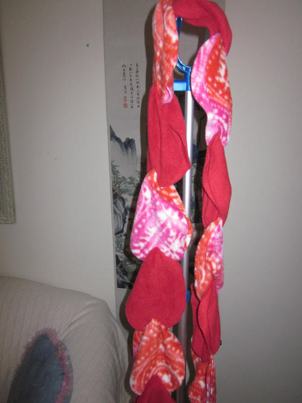 glity's tweet photo. Donation accepted for this beautiful  handmade scarf by myself, free delivery. I am try to raise tuition for myself. http://t.co/Ef5uZnxE