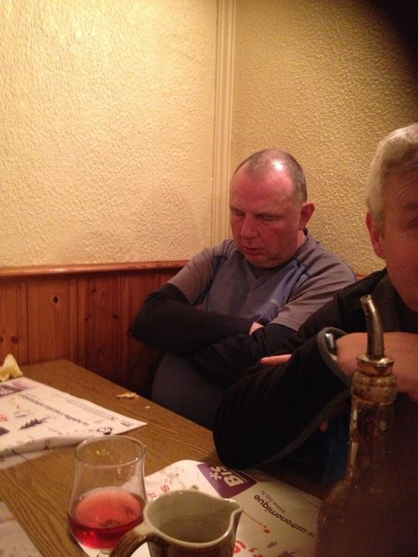 SteveHobday17's tweet image. Big Bob fell a sleep in restaurant so we paid the bill and left him  ! #whatarematesfor