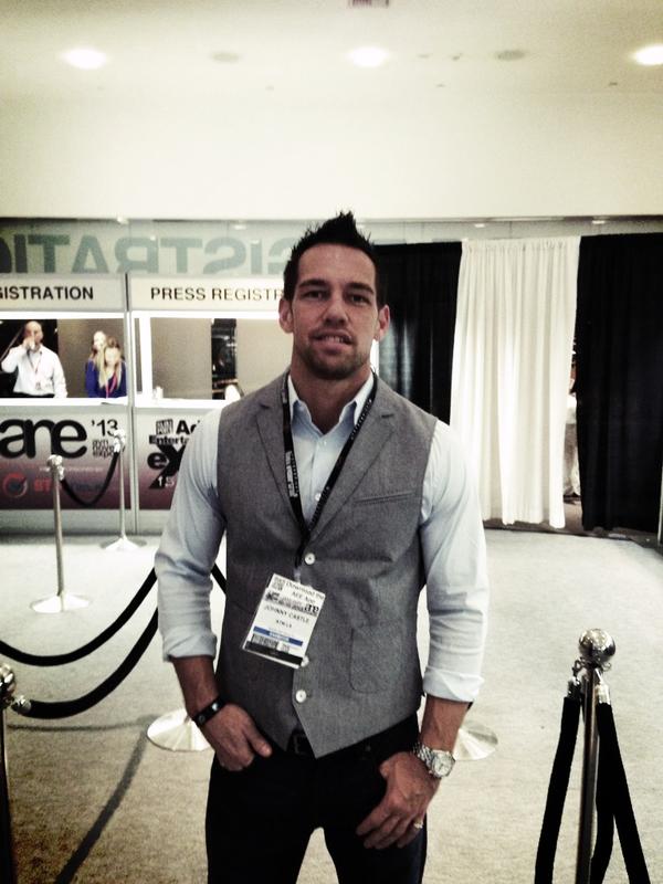 thejohnnycastle's tweet photo. I'm here :). Yeah my armpits are sweaty.  So... it's hot in here!  😜 http://t.co/wW4tDCOG