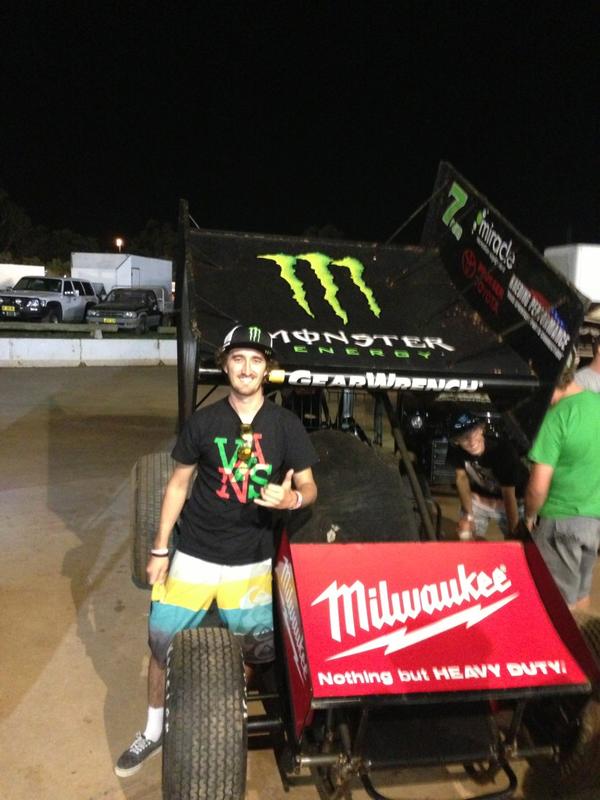 MonsterEnergyAU's tweet photo. “@Chris_Holder23: Hangin with @MonsterEnergyAU team at the sprintcars last night! http://t.co/4T6krtEd”