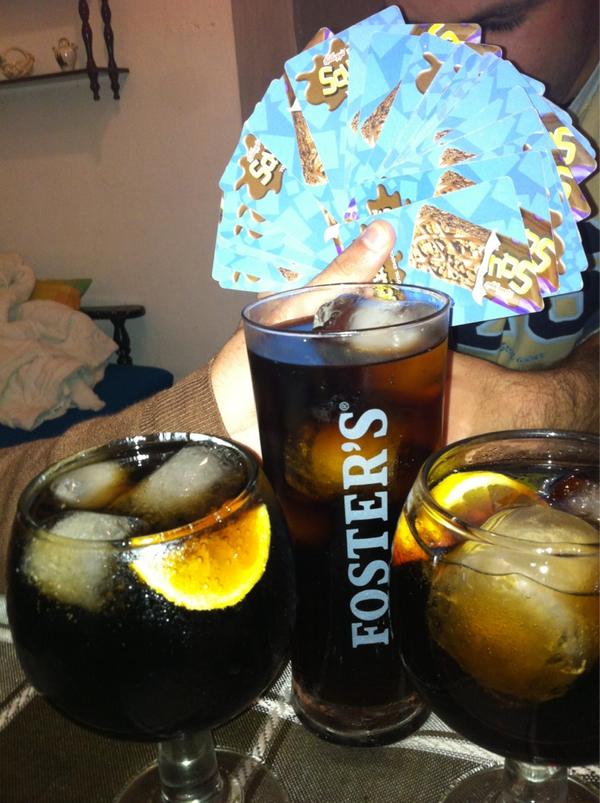 iMontedeoca's tweet photo. Momento pou: m m m m da da da ... Mmmm noo! Nooo! @modrcm @argurun http://t.co/JYXGFstz
