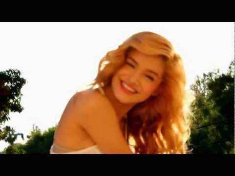 Chachi_Flawless's tweet photo. That's too much I cant! x) http://t.co/XeNglHd1