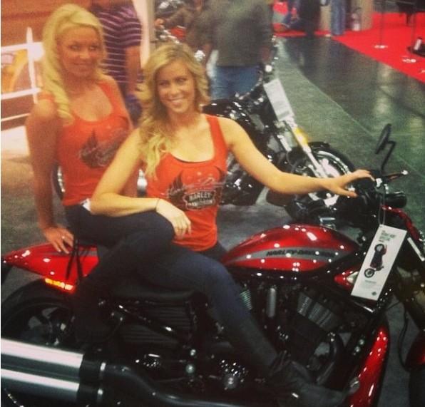 Jessi Espenlaub On Twitter Biker Babes harleydavidson 