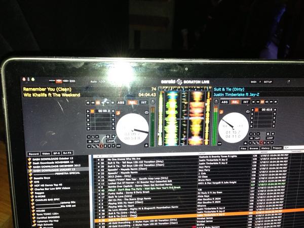 DeejayDash's tweet photo. And we have officially jumped off for the night! #FridayJumpOff @TheCharlesBar http://t.co/1Ukp7jFE