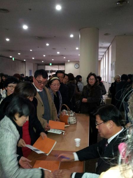 세상을 바꾸는 나비효과
저자 전 함평나비 군수 이석형 총재님. 비전 강의 및 북카페 사인회. 서울 교통회관.