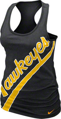 UIowaBoobs's tweet photo. Te'o's girlfriend reppin Iowa! http://t.co/XYtWRHWo