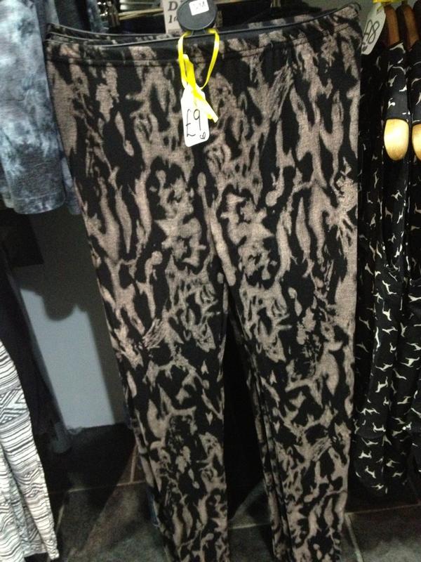 This seasons biggest trend TIEDYE start your wardrobe off with these beautiful leggings for only £9 :)  ❤