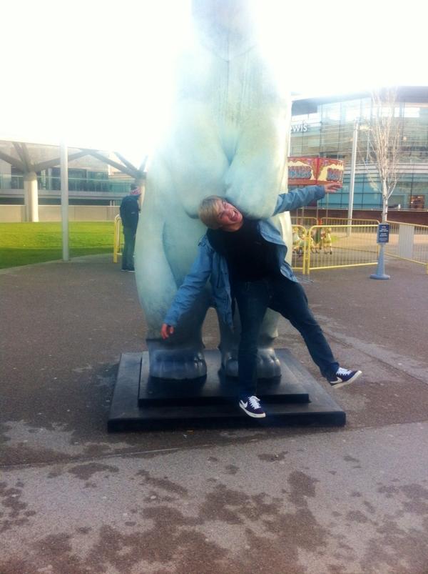 Jade_Ramsey's tweet image. @Jade_Ramsey: So so so fun having lovely @bllockwood  up at the weekend!!!!! #hellobear x