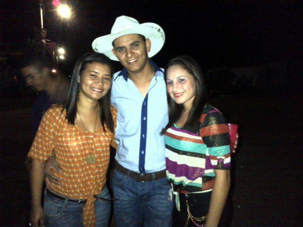 drayalennis's tweet photo. Con mis hermanos!! http://t.co/XQRqreTg