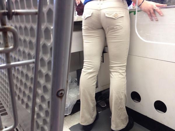 Mlr0911's tweet photo. @CreepShot @CreepShots1 @CreepFan @CreepBJ working the wise market! Part 1 http://t.co/WdttDRXd