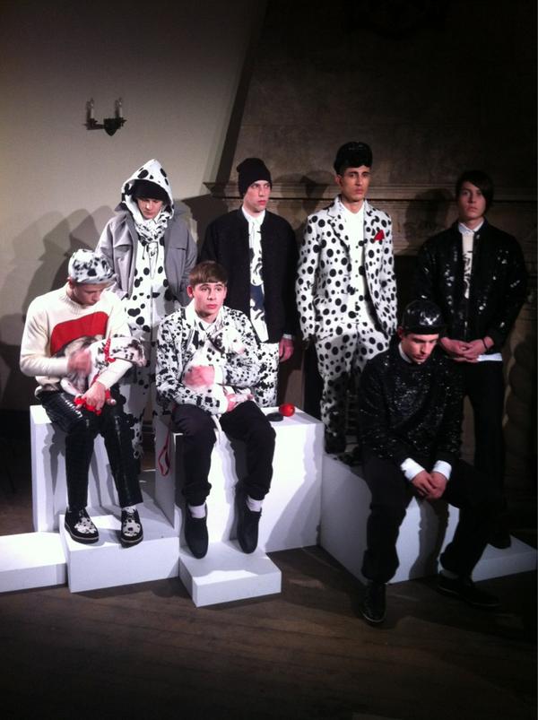 SHOWstudio tweet picture