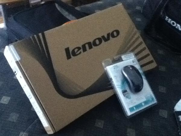 TheZoulGamer's tweet photo. Nuva compu!! para subir videos xD http://t.co/mKSpZSwC