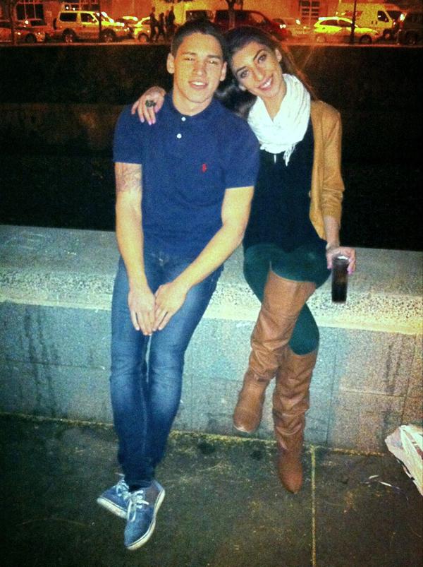 _julian14's tweet photo. @Debbb18 Yo si que te quieroo cada día más!❤ Guapisimaaa😍 http://t.co/j9XwyErZ