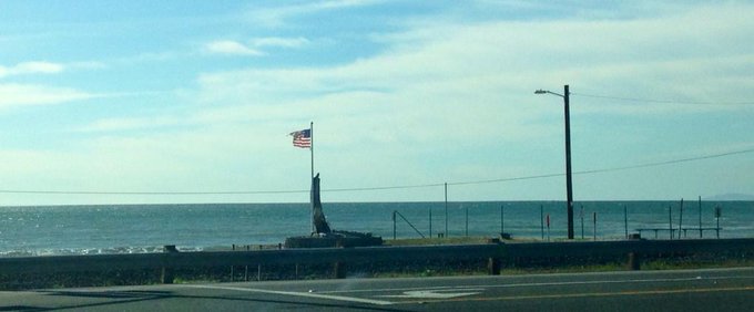 One of the many beautiful streets of San Clemente. http://t.co/z9NvGTAr