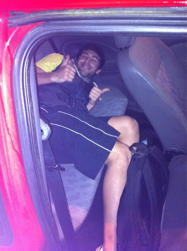 chambers_beccaa's tweet image. Playing hide and seek was we @leeroy_utd11 #epicfail #30minswasted #goodideathough