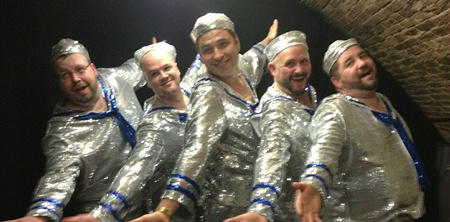 BensonTheWanted's tweet photo. A look ahead to the year 2030 #The1DReunionTour http://t.co/Q5dxmkvo