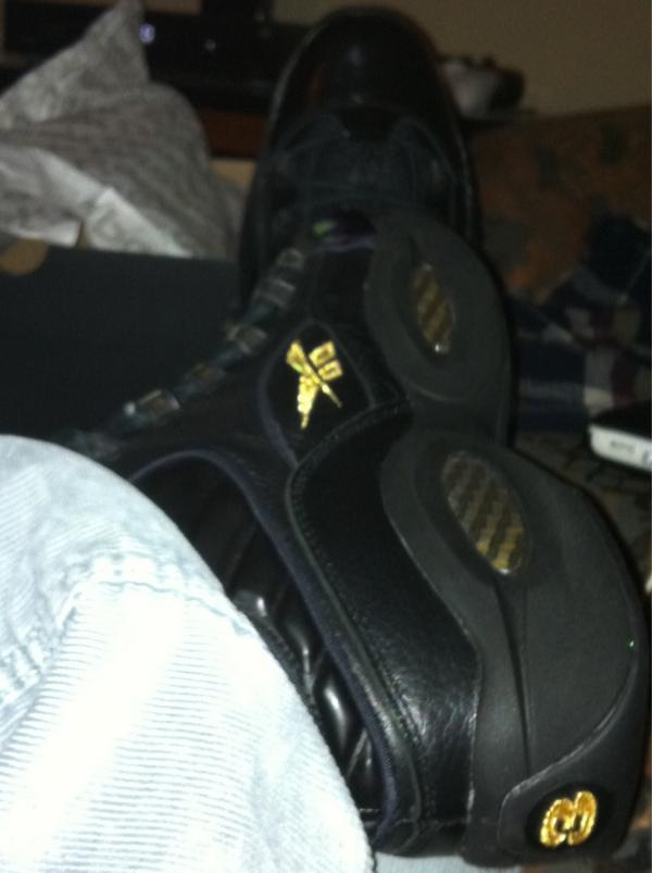 just_emma419's tweet photo. Just got my #reebok #questions  thanks to @alleniverson and @finishline. Got my boys reminiscing about jr. high ball http://t.co/PsgxeLWM