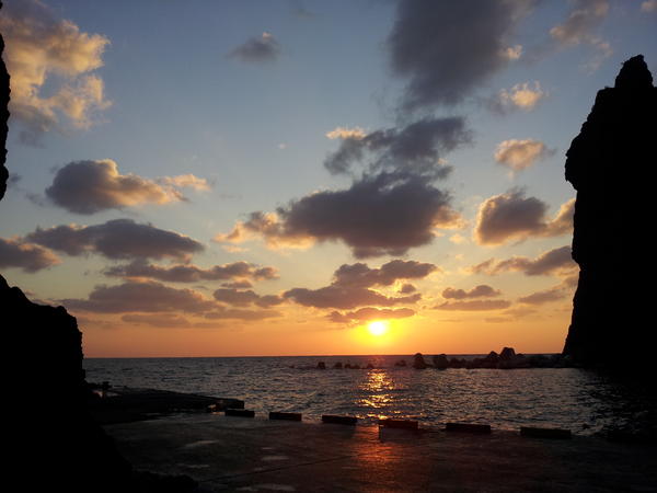 3000ok's tweet image. 울릉도 거북바위에서 바라본 일몰...