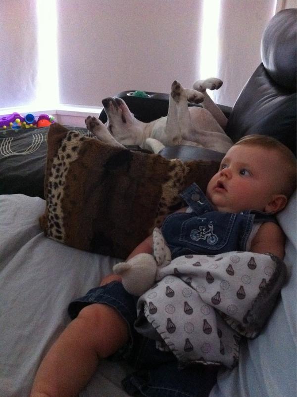 Bianka_Grodecki's tweet photo. So I am back from being MIA... just been chilling... http://t.co/gawz0jib