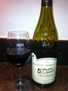 Millésime 2001,  beau souvenir de repas de fêtes à Gigondas !!!