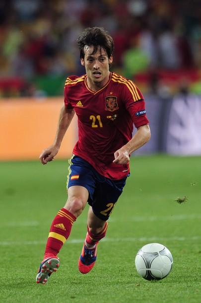 JMilnerIndo's tweet photo. "@SpainNT: Feliz cumple 27 años a DAVID JOSUÉ JIMÉNEZ SILVA!!! #Silva27 http://t.co/sTxaPyZX"