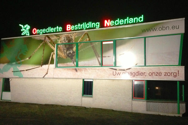 OBNhasselt's tweet photo. O.B.N. by night http://t.co/15icL8Zn
