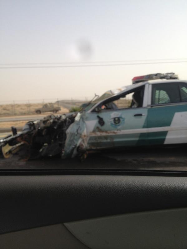 Braydawy's tweet photo. حادث عنيف لأحد سيارات المرور عند مطا�� بريدة .
@bur_rt

#بريدة http://t.co/P58iLwCa