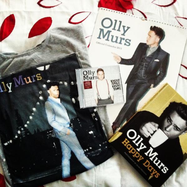 ReganFox's tweet photo. Begging for a Birthday RT from @ollyofficial please please please make my birthday!! Got spoilt with olly murs things! http://t.co/doKGJ8fA